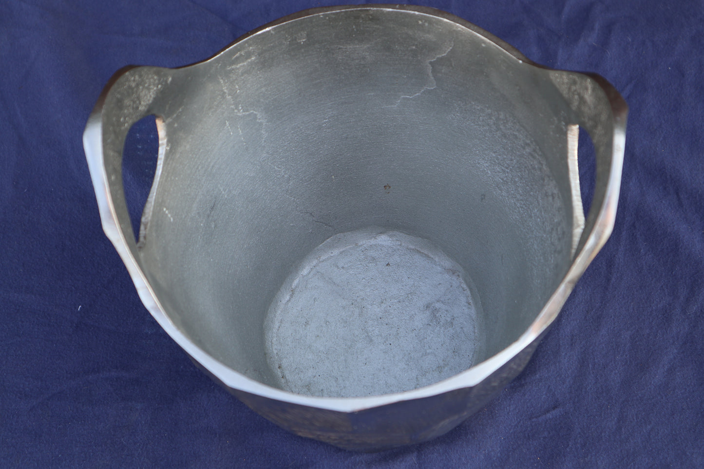 Modernist aluminium ice bucket