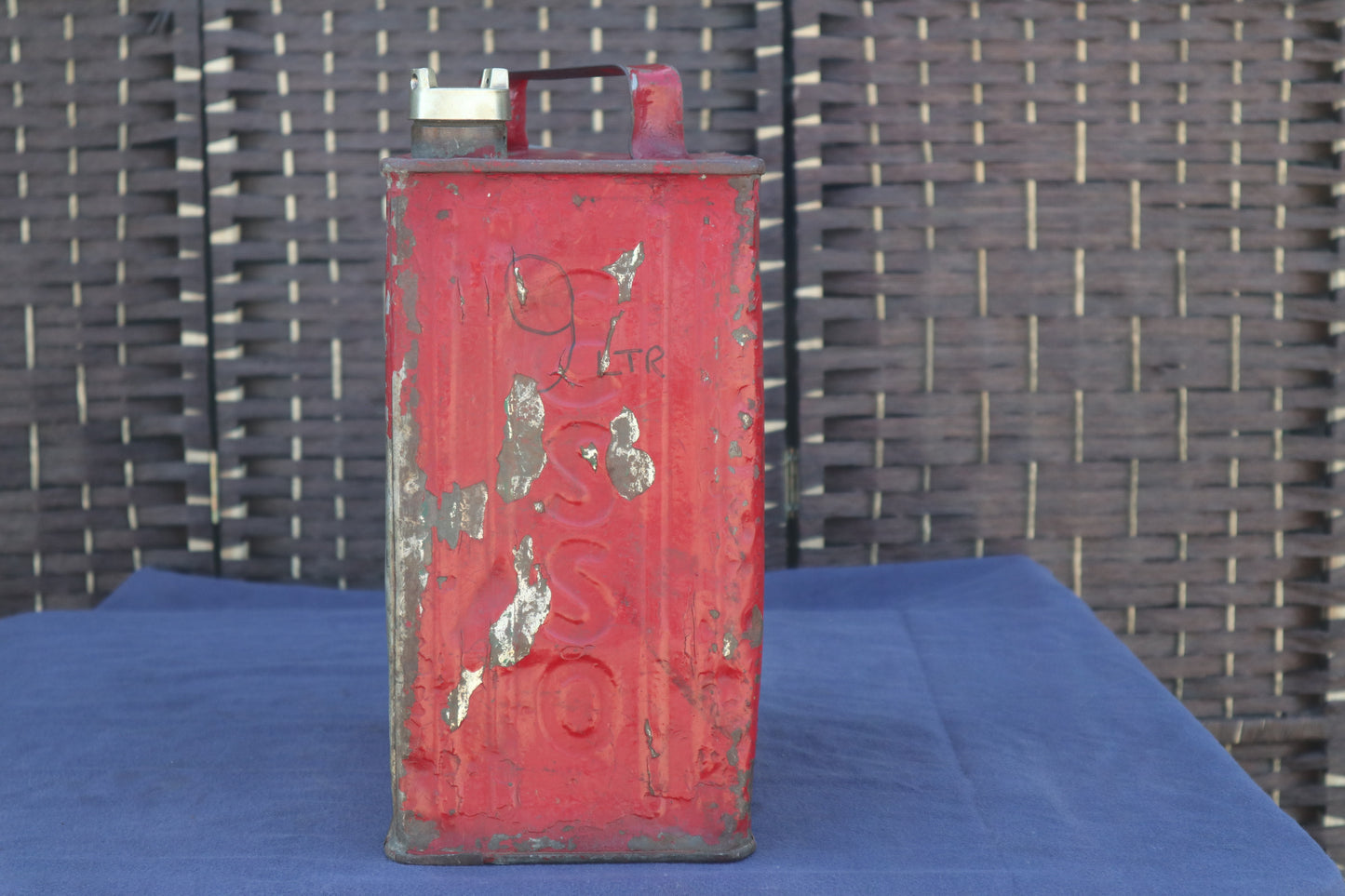 Vintage 1938 Esso petrol can