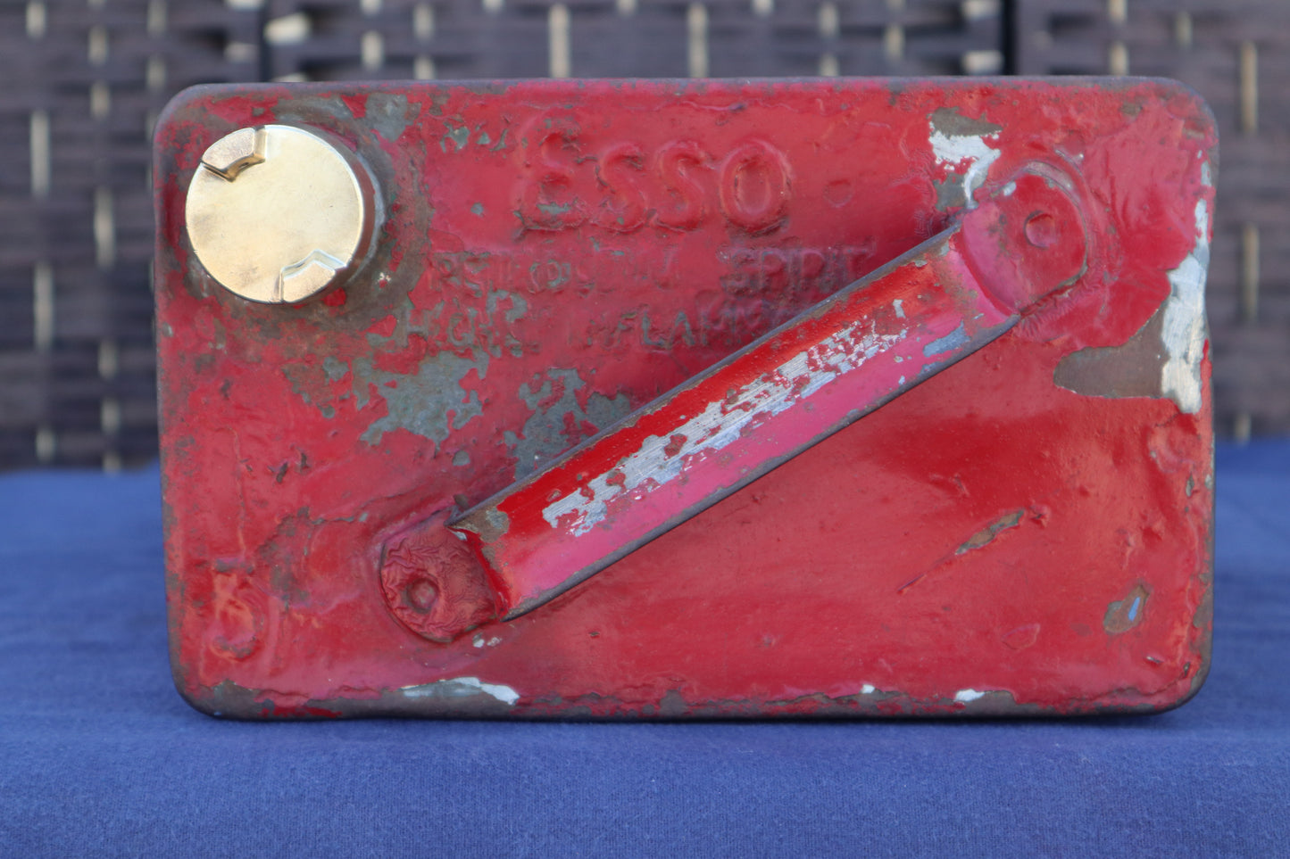 Vintage 1938 Esso petrol can