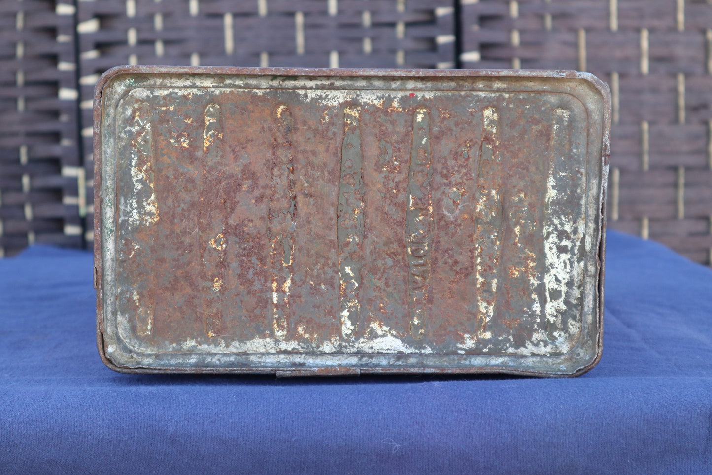 Vintage 1938 Esso petrol can