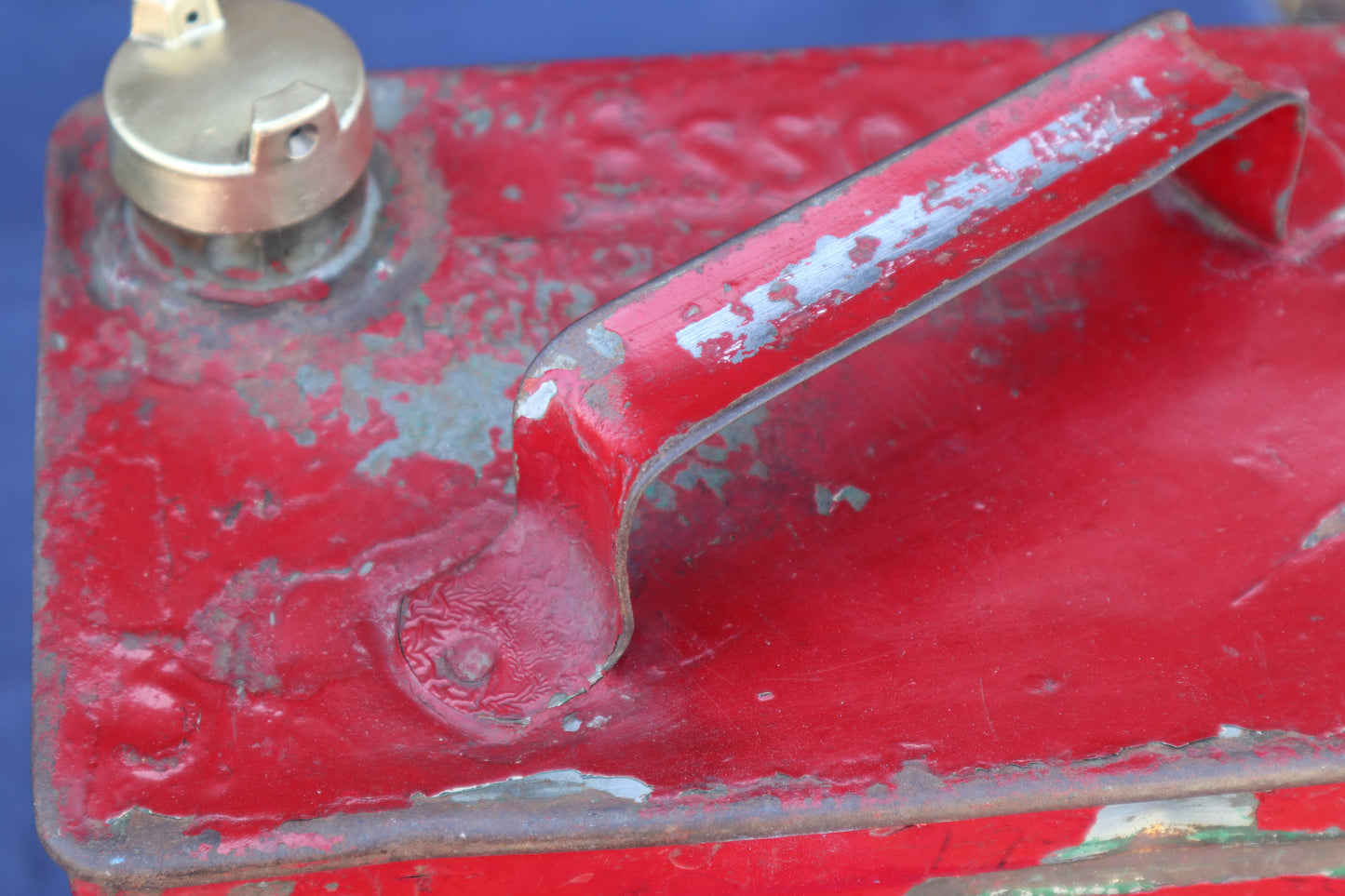 Vintage 1938 Esso petrol can