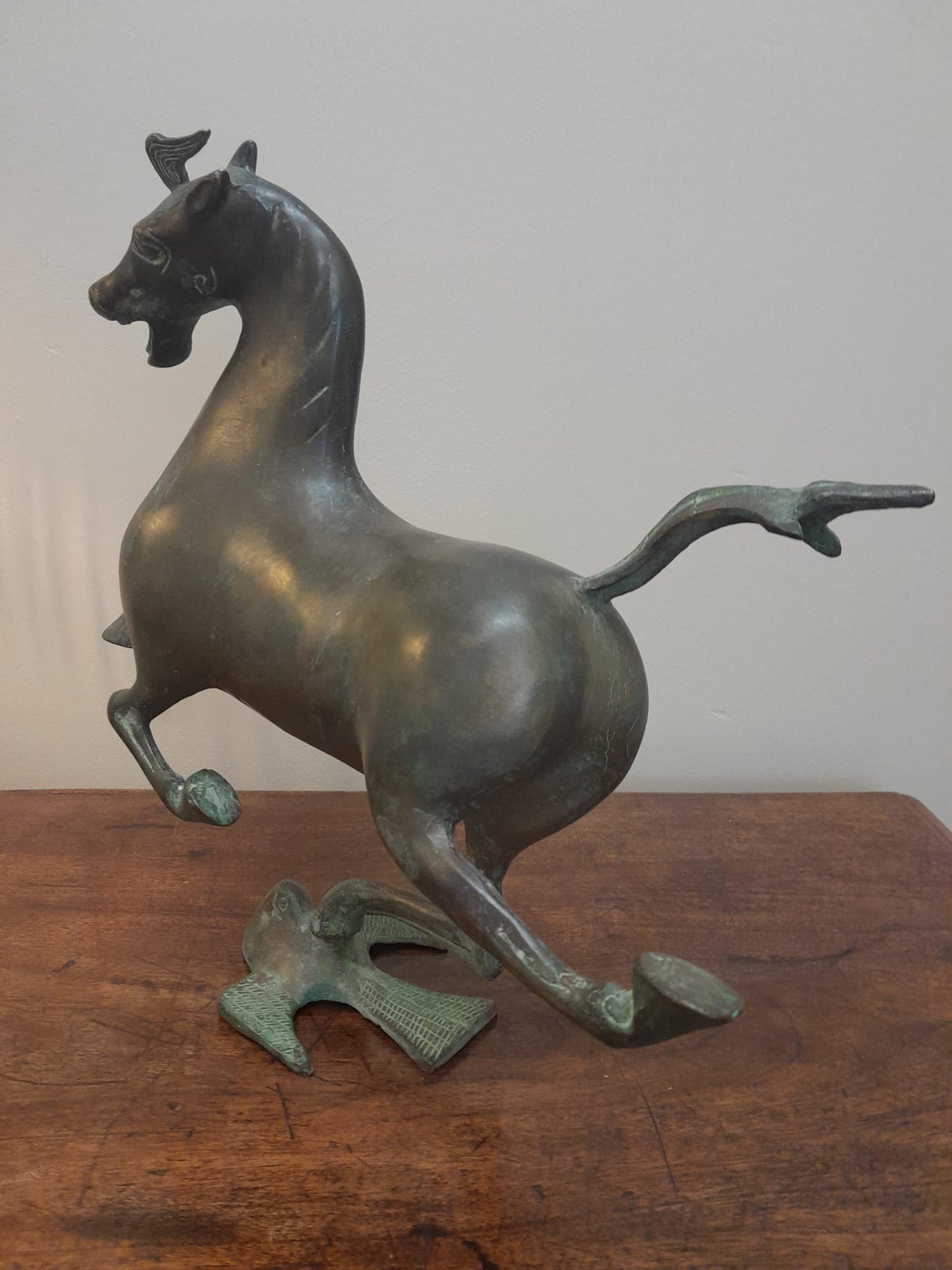 'The Flying Horse of Ganzu' bronze figure