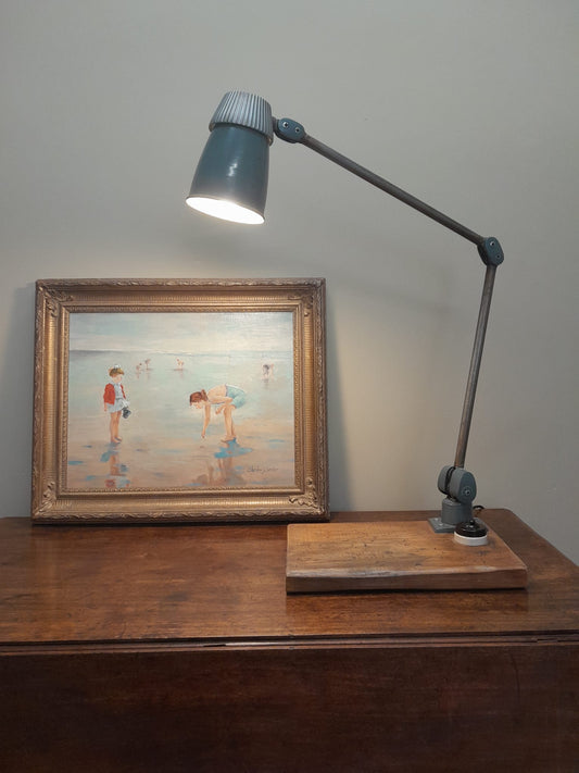 Vintage 1960s Lo-Vo-Lite machinist's lamp
